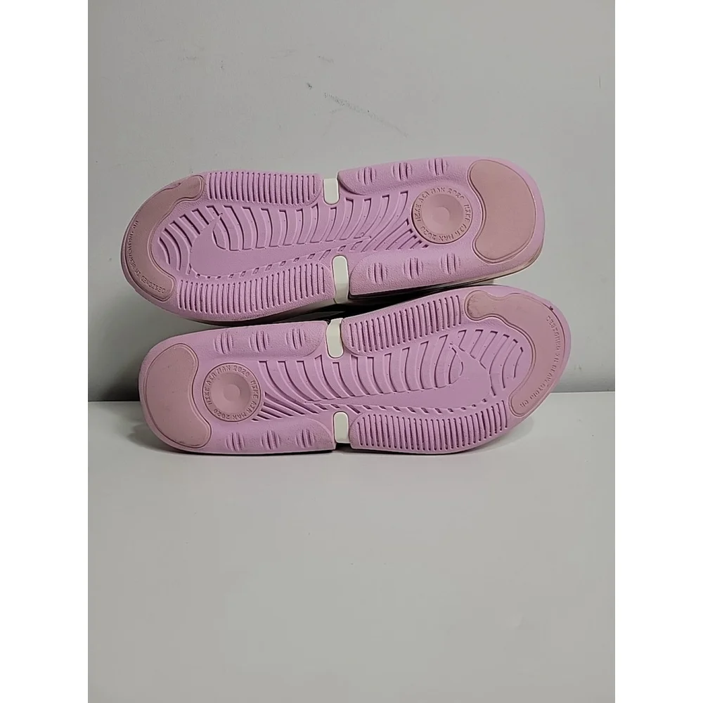 Nike Women's Cream and Pink Athletic Sneakers with Brown Swoosh - Picture 9 of 9
